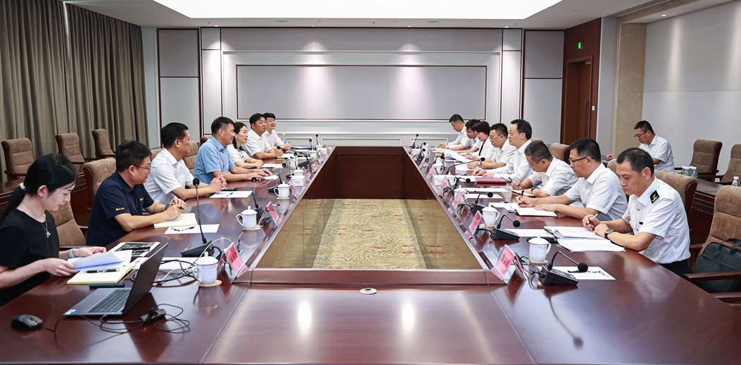 王祺揚會見阮仕珍珠客人